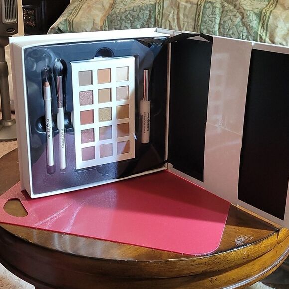 BRAND NEW  PROFUSION BEAUTY BOX EYE COLLECTION - Picture 2 of 11